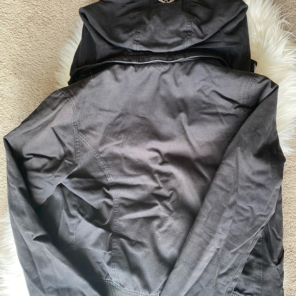 TNA Hooded Bomber Jacket - Picture 3 of 3